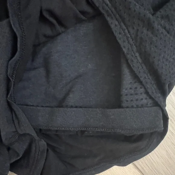 Gymshark - Women's Black Athletic Double Shorts - Small - Picture 2 of 2